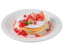 ⑦たっぷりいちごと練乳の“こく甘”パンケーキ（1,000円）